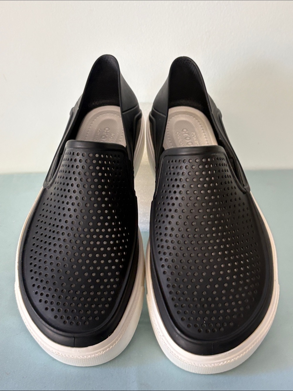 Crocs Black Citilane Roka Slip-On Lifestyle Sneakers. Sleek Silhouette. Size-9